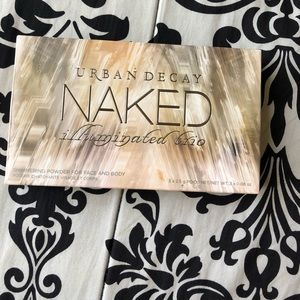 Urban decay Naked illuminating trio